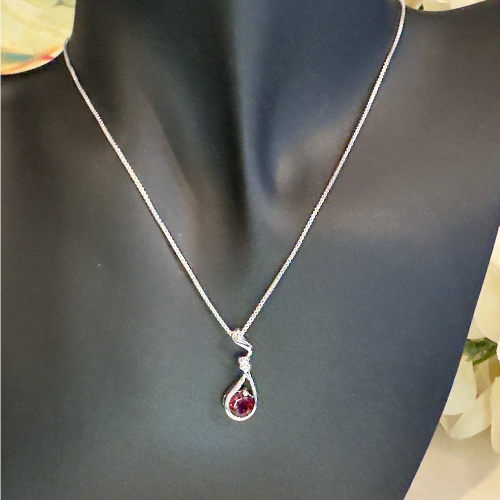 Vintage Unique Garnet Sterling Silver 925 Pendant with 14K gold Rhodium Finish - Picture 7 of 10